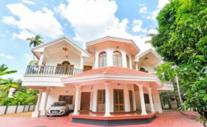 Palatial villa in Kottayam town with 6 bedrooms